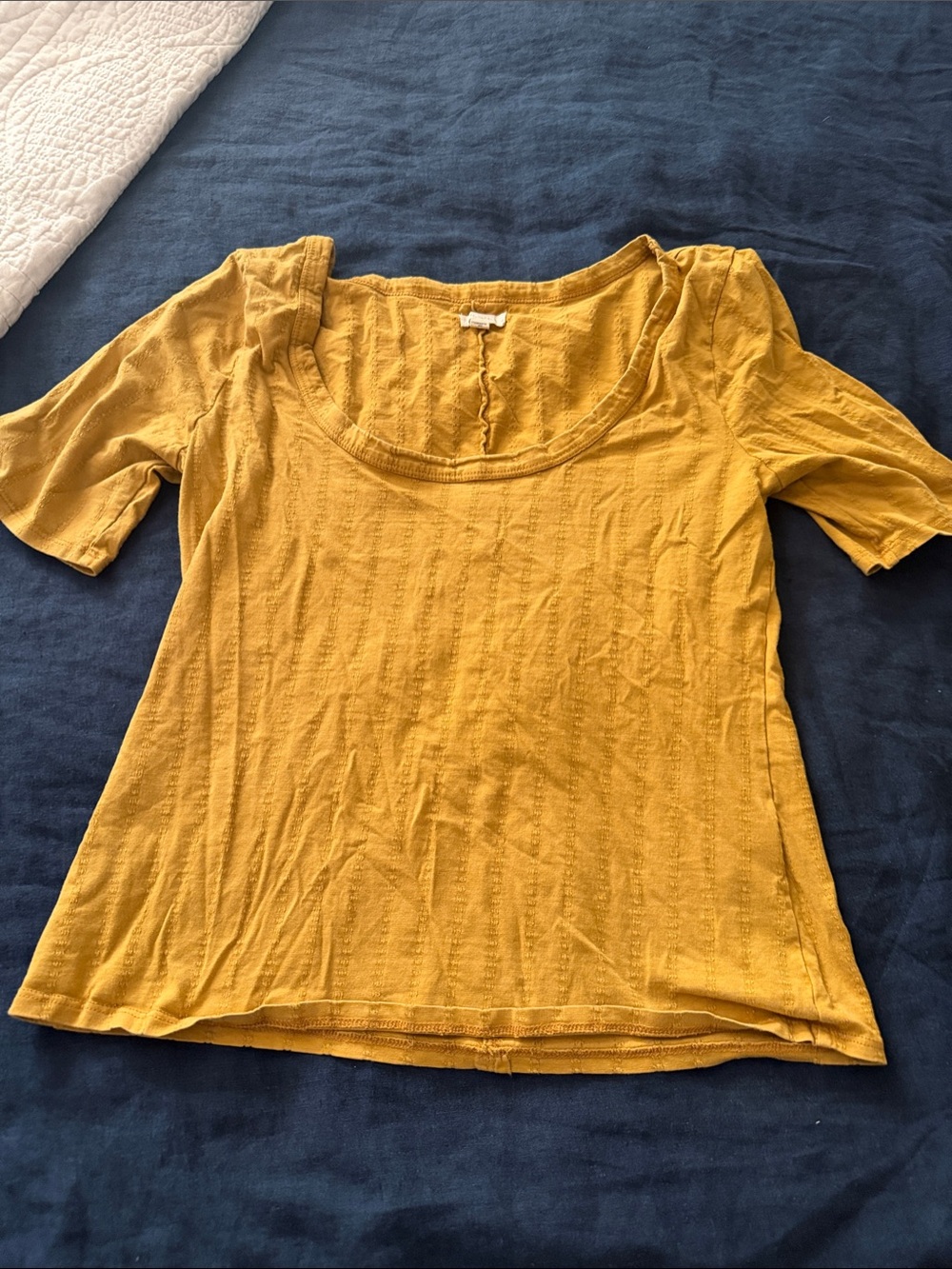 Pilcro Mustard Short Sleeve Scoop Neck Tee